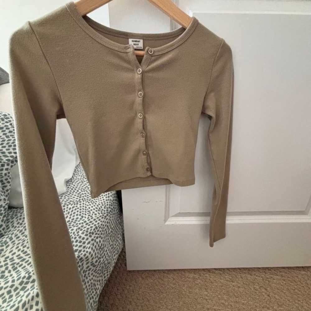Aritzia Sunday Best top